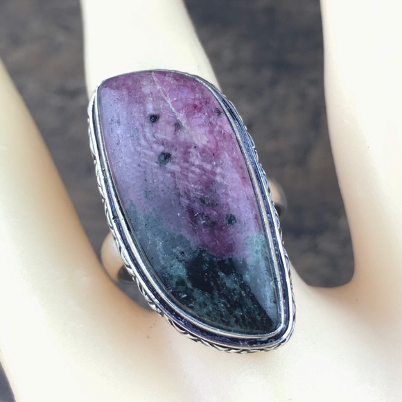 Ruby in Zoisite Stone Ring Size 8.5 - 8.75 - Picture 6 of 13